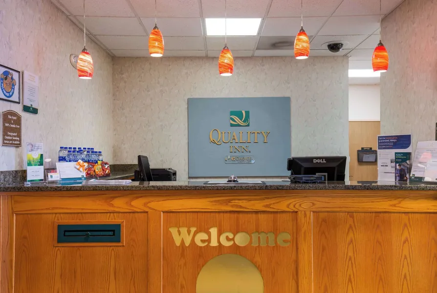 Quality Inn I-70 Near Kansas Speedway hotel detail image 2