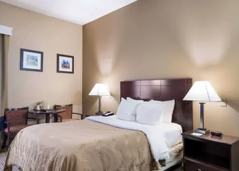 Quality Inn I-70 Near Kansas Speedway hotel thumbnail 8