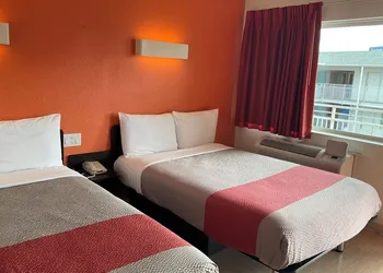 Motel 6 Fort Collins, CO hotel thumbnail 7