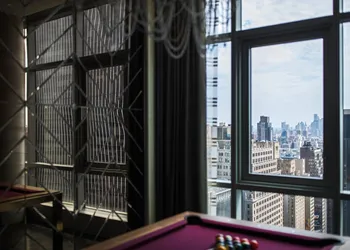Renaissance New York Midtown Hotel hotel thumbnail 7