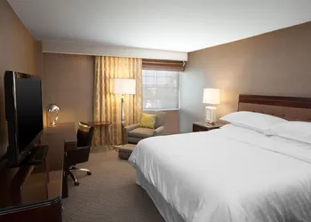Sheraton Pittsburgh Airport Hotel hotel thumbnail 8