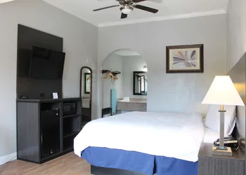 Americas Best Value Inn Medical Center Downtown hotel thumbnail 8
