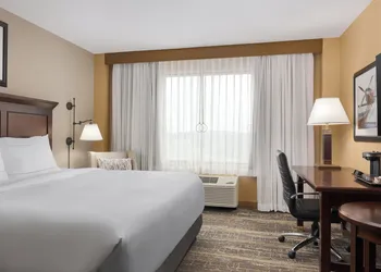 DoubleTree by Hilton Cincinnati Airport hotel thumbnail 8