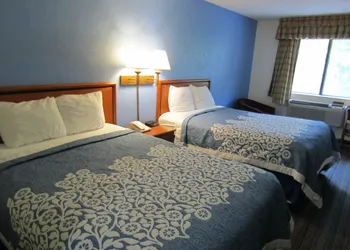 Days Inn by Wyndham Runnemede Philadelphia Area hotel thumbnail 6