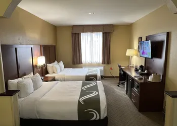 Quality Suites Midland North Loop 250 hotel thumbnail 7
