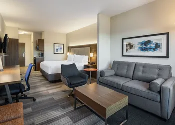 Holiday Inn Express Hotel & Suites Airdrie-Calgary North by IHG hotel thumbnail 4