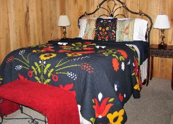 The Olde Mill Inn Bed & Breakfast hotel thumbnail 8