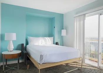 WorldMark Anaheim hotel thumbnail 4