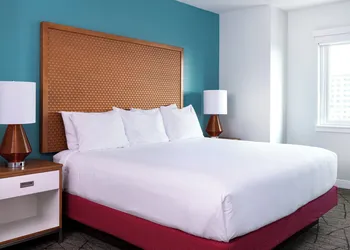 WorldMark Anaheim hotel thumbnail 6