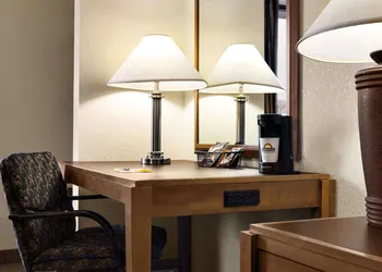 Days Inn by Wyndham Oglesby/ Starved Rock hotel thumbnail 6