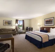 Days Inn by Wyndham Oglesby/ Starved Rock hotel detail image 7