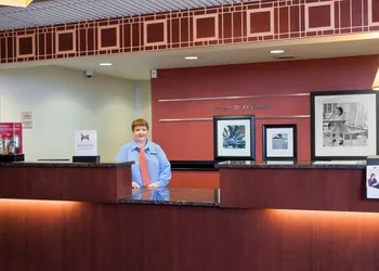 Hampton Inn Seymour hotel thumbnail 5