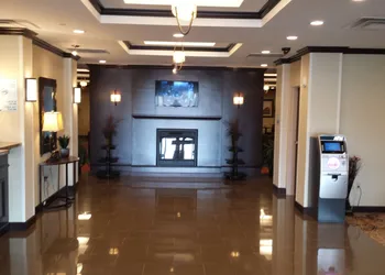 Holiday Inn Express & Suites Cambridge by IHG hotel thumbnail 3