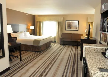 Holiday Inn Express & Suites Cambridge by IHG hotel thumbnail 6