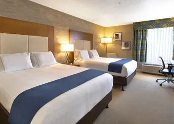 Holiday Inn & Suites Spring- The Woodlands Area by IHG hotel thumbnail 5