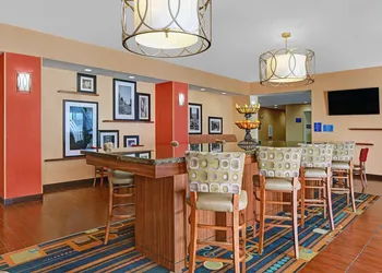 Hampton Inn Deming hotel thumbnail 2