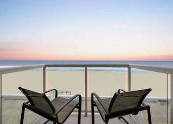 Courtyard Ocean City Oceanfront hotel thumbnail 7