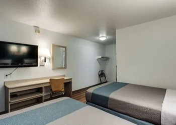 Motel 6 Spokane, WA - West hotel thumbnail 5