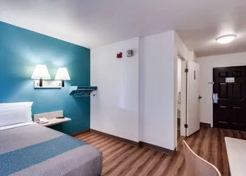 Motel 6 Spokane, WA - West hotel thumbnail 8