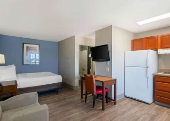 Extended Stay America Suites Kansas City Lenexa 87th St hotel thumbnail 6