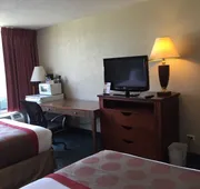 Economy Inn & Suites Shreveport hotel detail image 7
