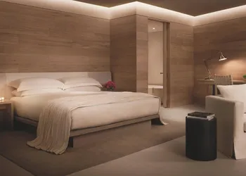 The Miami Beach EDITION hotel thumbnail 8