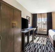 Comfort Inn Airport hotel detail image 7