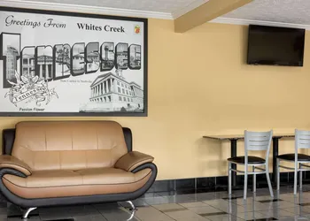 Super 8 by Wyndham Whites Creek/ Nashville NW Area hotel thumbnail 4