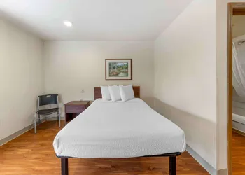Extended Stay America Select Suites - Oklahoma City - Southeast hotel thumbnail 6