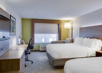 Holiday Inn Express & Suites Chickasha by IHG hotel thumbnail 6