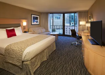 Warwick Seattle hotel thumbnail 4