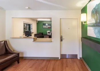 HomeTowne Studios by Red Roof Houston - Northwest hotel thumbnail 2