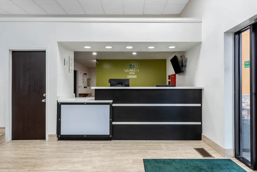 Quality Inn Coraopolis - Pittsburgh Airport hotel detail image 2