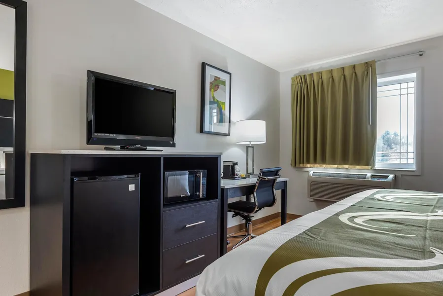 Quality Inn Coraopolis - Pittsburgh Airport hotel detail image 6