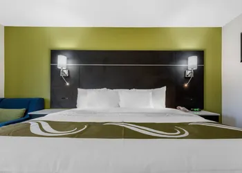 Quality Inn Coraopolis - Pittsburgh Airport hotel thumbnail 7