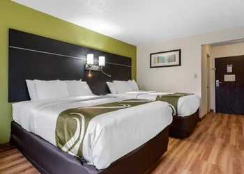 Quality Inn Coraopolis - Pittsburgh Airport hotel thumbnail 8