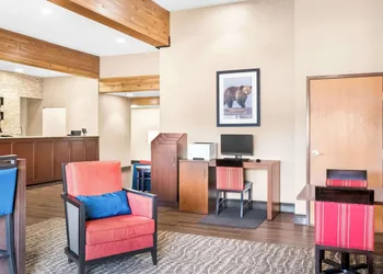 Comfort Inn at Buffalo Bill Village Resort hotel thumbnail 5