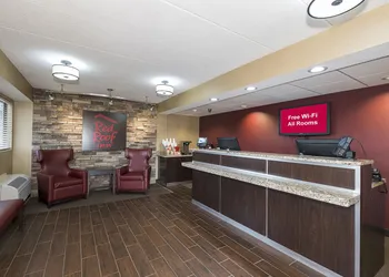 Red Roof Inn Toledo - Maumee hotel thumbnail 4