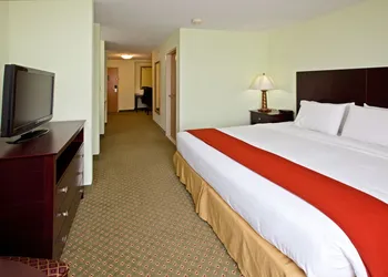 Holiday Inn Express & Suites Scottsburg by IHG hotel thumbnail 5