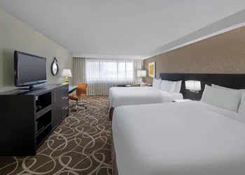 Crowne Plaza Kitchener-Waterloo by IHG hotel thumbnail 4