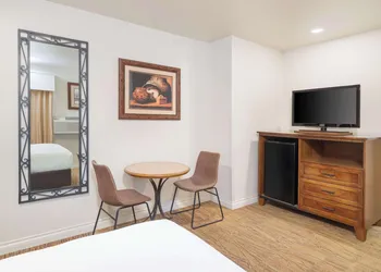 Best Western Red Hills hotel thumbnail 8