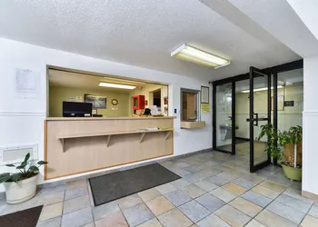 Americas Best Value Inn Jefferson City hotel thumbnail 3