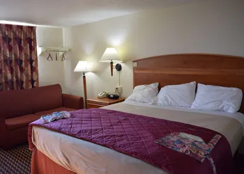 Americas Best Value Inn Jefferson City hotel thumbnail 6