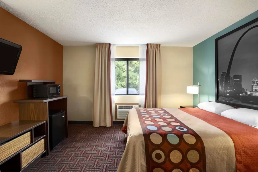 Super 8 by Wyndham Fairview Heights-St. Louis hotel detail image 6