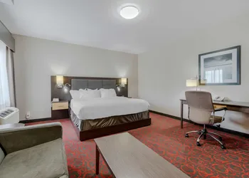 Best Western Plus Eastgate Inn & Suites hotel thumbnail 6