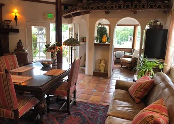 Chantico Inn hotel thumbnail 3