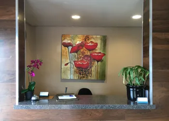Del Amo Inn hotel thumbnail 3