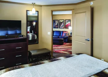 ClubHouse Hotel & Suites - Fargo hotel thumbnail 7