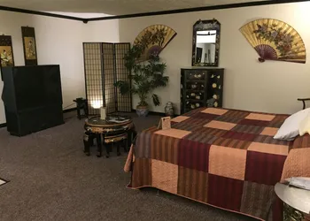 Wildwood Inn Tropical Dome & Theme Suites hotel thumbnail 5