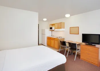 WoodSpring Suites Pharr hotel thumbnail 5